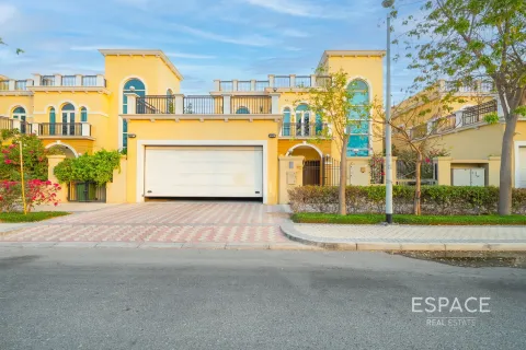 Vilă de vânzare în Jumeirah Park, Dubai, EAU 4 dormitoare, 455 mp. №661010 - poză 19