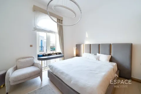 Vilă de vânzare în Jumeirah Park, Dubai, EAU 4 dormitoare, 455 mp. №661010 - poză 11