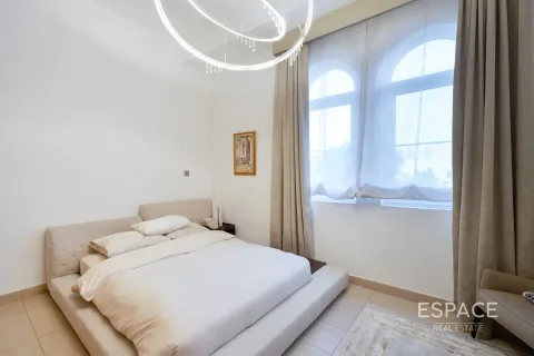 Vilă de vânzare în Jumeirah Park, Dubai, EAU 4 dormitoare, 455 mp. №661010 - poză 13