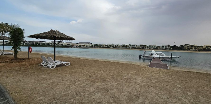 خانه شهری در Mina Al Arab، Ras Al Khaimah ، امارات متحده عربی 2 خوابه ، 233 متر مربع.  شماره 656164