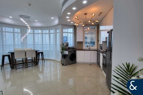 Huoneisto Dubai Marina, Dubai, Arabiemiraatit 2 makuuhuonetta, 135 m2 № 668450 - kuva 5