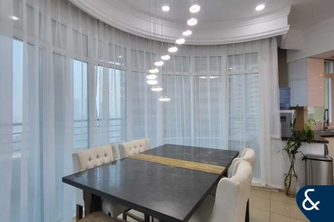 Huoneisto Dubai Marina, Dubai, Arabiemiraatit 2 makuuhuonetta, 135 m2 № 668450 - kuva 3