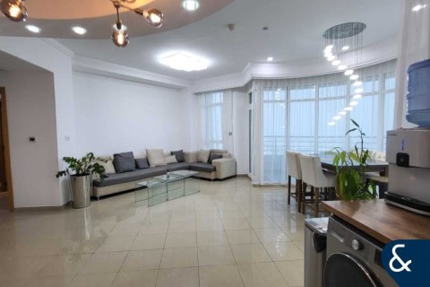 Huoneisto Dubai Marina, Dubai, Arabiemiraatit 2 makuuhuonetta, 135 m2 № 668450 - kuva 2