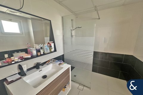 Vila v Meadows, Dubai, SAE 4 spálne, 569 m2 č. 668459 - Fotografia 13