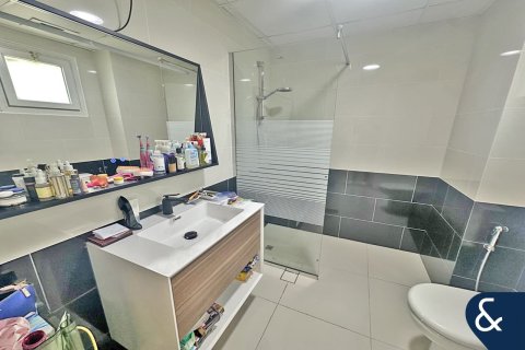 Vila v Meadows, Dubai, SAE 4 spálne, 569 m2 č. 668459 - Fotografia 8