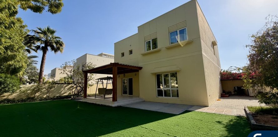 Βίλα σε Meadows, Dubai, ΗΑΕ 4 υπνοδωμάτια, 569 τ.μ. Αρ. 668459