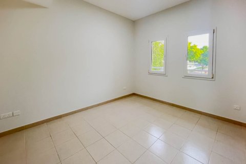 Villa te koop in Meadows, Dubai, VAE 5 slaapkamers, 576.93 vr.m., nr 748812 - foto 4