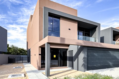 ویلا در Tilal City، Sharjah ، امارات متحده عربی 4 خوابه ، 387.96 متر مربع.  شماره 748813