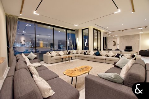 Villa in vendita a Palm Jumeirah, Dubai, EAU 6 camere da letto, 1313 mq. № 667738 - foto 6