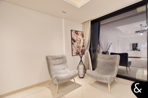 Villa in vendita a Palm Jumeirah, Dubai, EAU 6 camere da letto, 1313 mq. № 667738 - foto 30