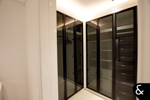 Villa in vendita a Palm Jumeirah, Dubai, EAU 6 camere da letto, 1313 mq. № 667738 - foto 29