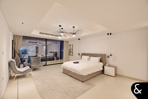 Villa in vendita a Palm Jumeirah, Dubai, EAU 6 camere da letto, 1313 mq. № 667738 - foto 28