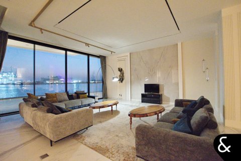 Villa in vendita a Palm Jumeirah, Dubai, EAU 6 camere da letto, 1313 mq. № 667738 - foto 13