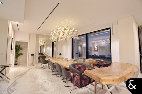 Villa in vendita a Palm Jumeirah, Dubai, EAU 6 camere da letto, 1313 mq. № 667738 - foto 8