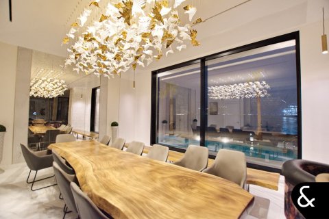 Villa in vendita a Palm Jumeirah, Dubai, EAU 6 camere da letto, 1313 mq. № 667738 - foto 23