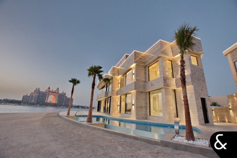Villa in vendita a Palm Jumeirah, Dubai, EAU 6 camere da letto, 1313 mq. № 667738 - foto 2