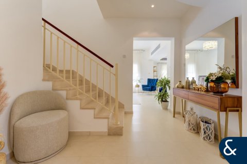 The Springs, Dubai, संयुक्त अरब अमीरात में विला, 3 बेडरूम, 290 वर्ग मीटर, संख्या 667728 - फ़ोटो 1