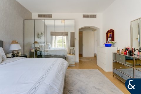 The Springs, Dubai, संयुक्त अरब अमीरात में विला, 3 बेडरूम, 290 वर्ग मीटर, संख्या 667728 - फ़ोटो 12