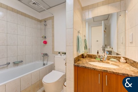 The Springs, Dubai, संयुक्त अरब अमीरात में विला, 3 बेडरूम, 290 वर्ग मीटर, संख्या 667728 - फ़ोटो 4