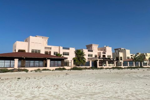 Vila u gradu Al Hamra Village, Ras Al Khaimah, UAE 5 spavaće sobe, 1416 m2 Br. 656523 - Slika 4