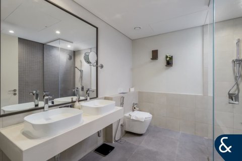 Apartament de închiriat în Zabeel, Dubai, EAU 2 dormitoare, 118 mp.  №671326 - poză 13