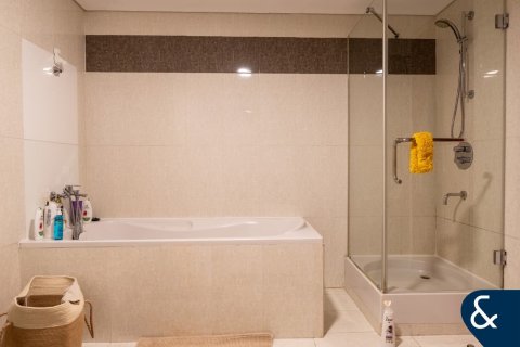 Apartment in DIFC, Dubai, UAE 1 bedroom, 96 sq.m. № 671158 - photo 10