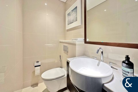 Appartamento in vendita a Downtown Dubai (Downtown Burj Dubai), Dubai, EAU 3 camere da letto, 188 mq. № 671159 - foto 17