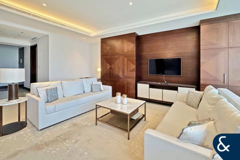 Appartamento in vendita a Downtown Dubai (Downtown Burj Dubai), Dubai, EAU 3 camere da letto, 188 mq. № 671159 - foto 3