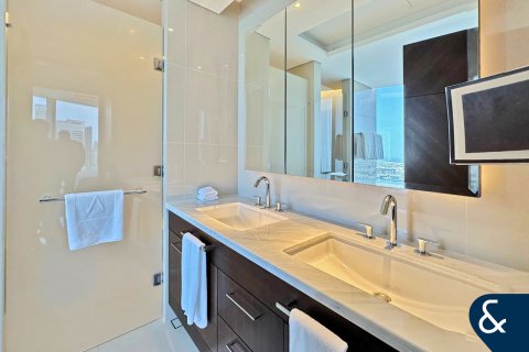 Appartamento in vendita a Downtown Dubai (Downtown Burj Dubai), Dubai, EAU 3 camere da letto, 188 mq. № 671159 - foto 10