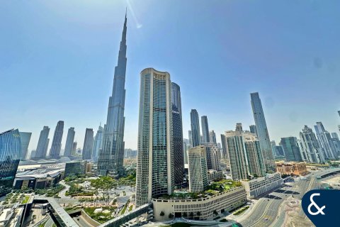 Appartamento in vendita a Downtown Dubai (Downtown Burj Dubai), Dubai, EAU 3 camere da letto, 188 mq. № 671159 - foto 1