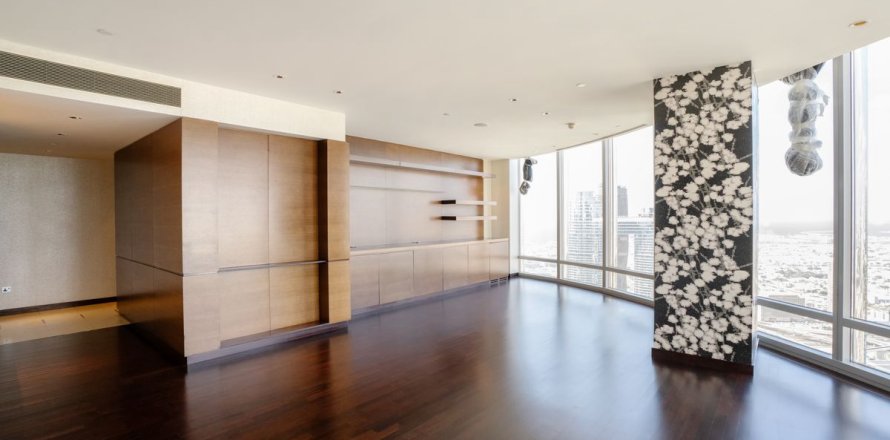 Apartment in Downtown Dubai (Downtown Burj Dubai), UAE 3 bedrooms, 247.4 sq.m. № 647756