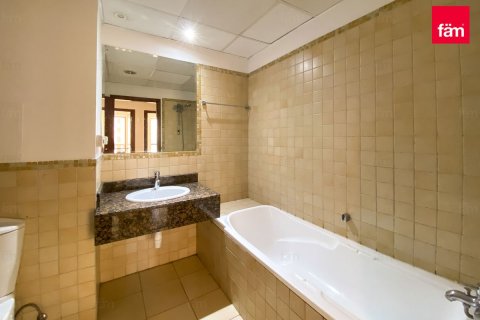 Apartment in Dubai, UAE 3 bedrooms, 175.7 sq.m. № 708025 - photo 12