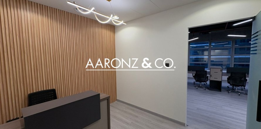 Oficina en Business Bay, Dubai, EAU 96.9 m² № 670683