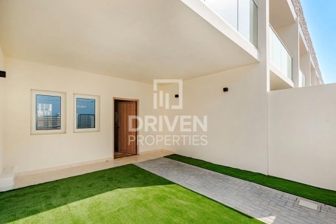 Vilă de închiriat în Rukan, Dubai, EAU 2 dormitoare, 101.36 mp. №765670 - poză 22