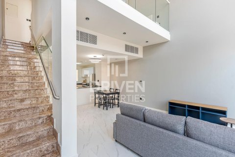 Vilă de închiriat în Rukan, Dubai, EAU 2 dormitoare, 101.36 mp. №765670 - poză 6