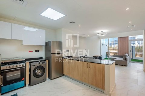 Vilă de închiriat în Rukan, Dubai, EAU 2 dormitoare, 101.36 mp. №765670 - poză 16