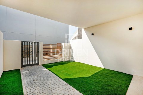 Vilă de închiriat în Rukan, Dubai, EAU 2 dormitoare, 101.36 mp. №765670 - poză 20