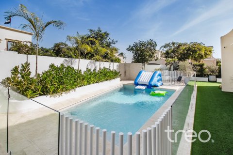 Villa in Arabian Ranches 2, Dubai, VAE: 4 Schlafzimmer, 299.61 m2 Nr. 761313