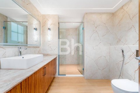 Apartamento para arrendamento em Palm Jumeirah, Dubai, EAU 3 quartos, 377 m2 № 643218 - foto 8