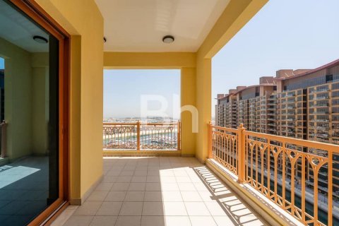 Apartamento para arrendamento em Palm Jumeirah, Dubai, EAU 3 quartos, 377 m2 № 643218 - foto 9