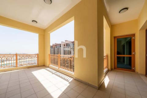 Apartamento para arrendamento em Palm Jumeirah, Dubai, EAU 3 quartos, 377 m2 № 643218 - foto 10