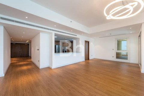 Apartamento para arrendamento em Palm Jumeirah, Dubai, EAU 3 quartos, 377 m2 № 643218 - foto 3