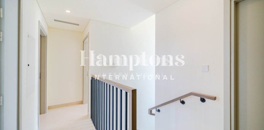 Townhouse în The Valley, Dubai, EAU 3 dormitoare, 176.899 mp.  №678582