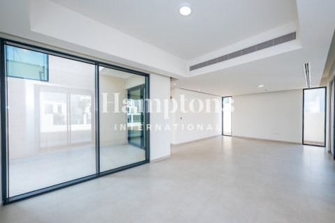 Vila u Arabian Ranches 3, Dubai, UAE 4 spavaćih soba, 515.81975272 m2 Br. 678580 - fotografija 17