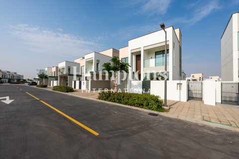 Vila u Arabian Ranches 3, Dubai, UAE 4 spavaćih soba, 515.81975272 m2 Br. 678580 - fotografija 11