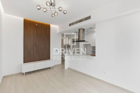 Appartamento in vendita a Jumeirah Village Circle, Dubai, EAU 1 camera da letto, 76.46 mq. № 744672 - foto 3