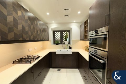 Müüa korter asukohaga Downtown Dubai (Downtown Burj Dubai), AÜE: 1 magamistoaga, 93 m² Nr 670868 - pilt 7