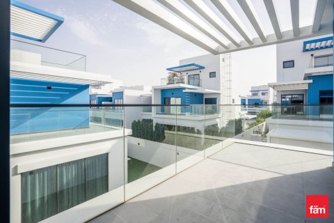 Villa in Dubai, VAE 5 slaapkamers, 144 vr.m. nr 718203