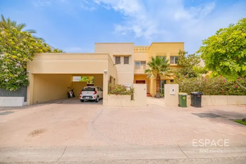Vila di Meadows, Dubai, UAE 5 bilik tidur, 575 meter persegi № 650223 - foto 20