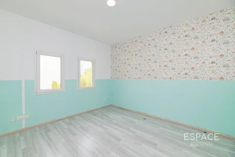 Vila di Meadows, Dubai, UAE 5 bilik tidur, 575 meter persegi № 650223 - foto 16